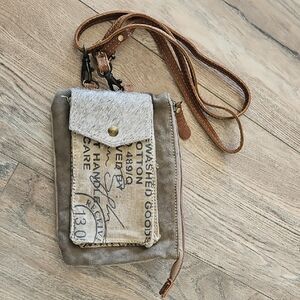 Vintage Style Tan and Brown Womens Crossbody Bag